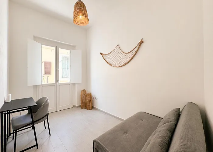 アパート Kalma Lux - Sant Efisio Lofts カリアリ