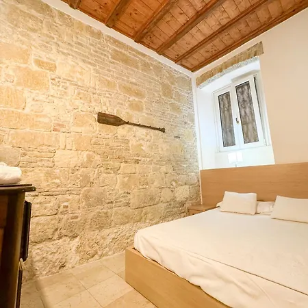 Kalma Lux - Sant Efisio Lofts Apartment *